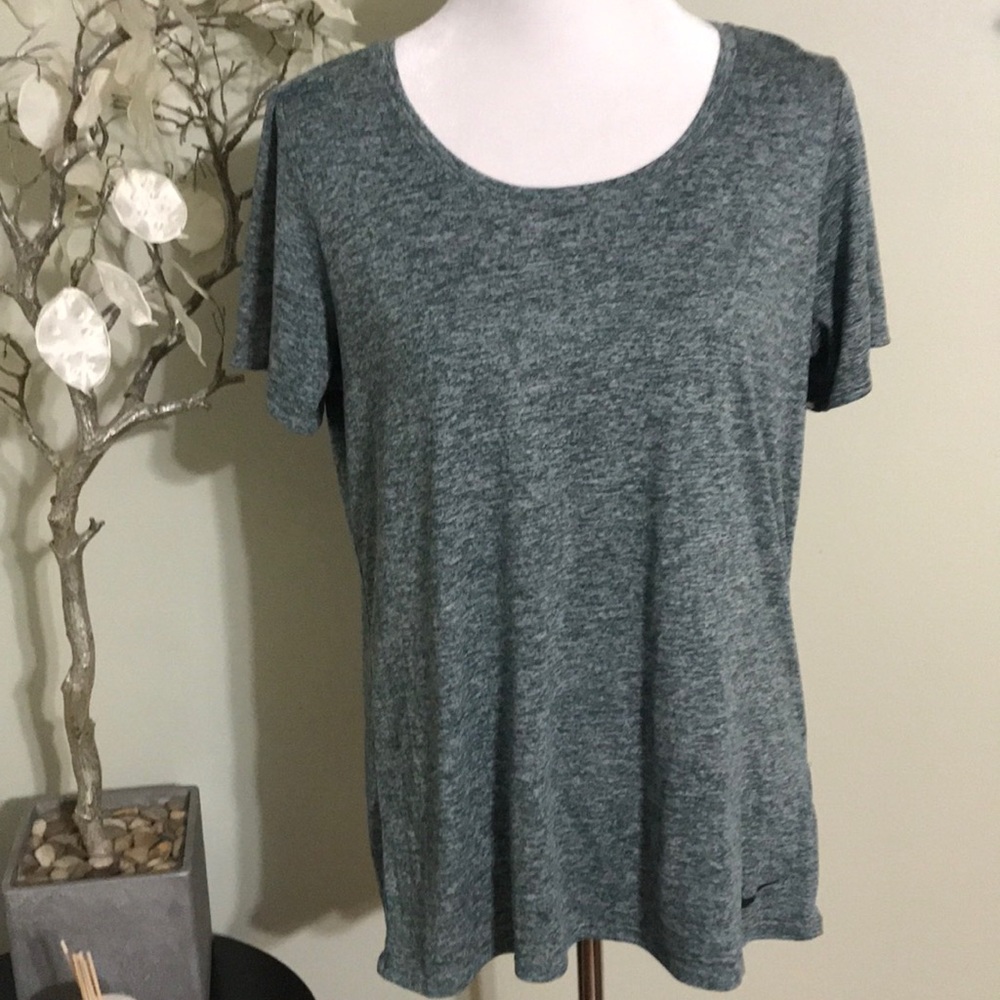 NIKE DRI FIT TEE SHIRT